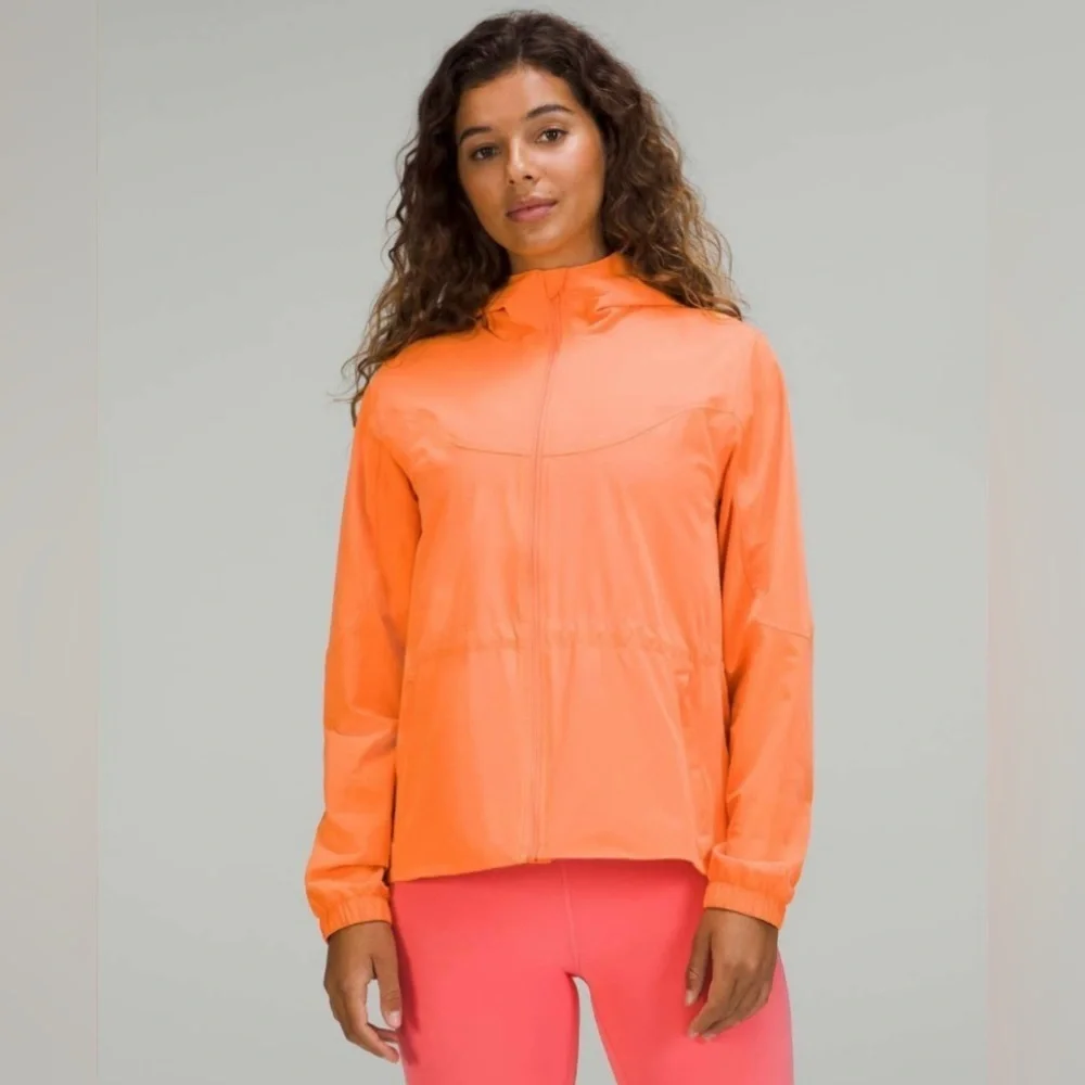 Lululemon Packable Water-Repellent Jacket in Orange Frappe